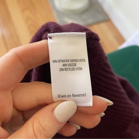 Elegant Maroon Crew Neck Sweater - Picture 11 of 12